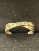 9ct Gold crossover ring set with diamonds Size K 2