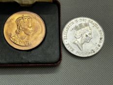 Five pound coin & commemorative medal