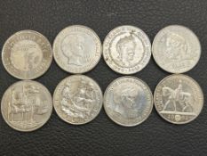 8x 5 pound coins