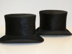 2x Top hats