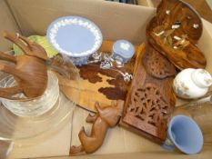 Mixed box Wedgwood, carvings & others
