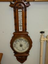 Very good quality aneroid barometer