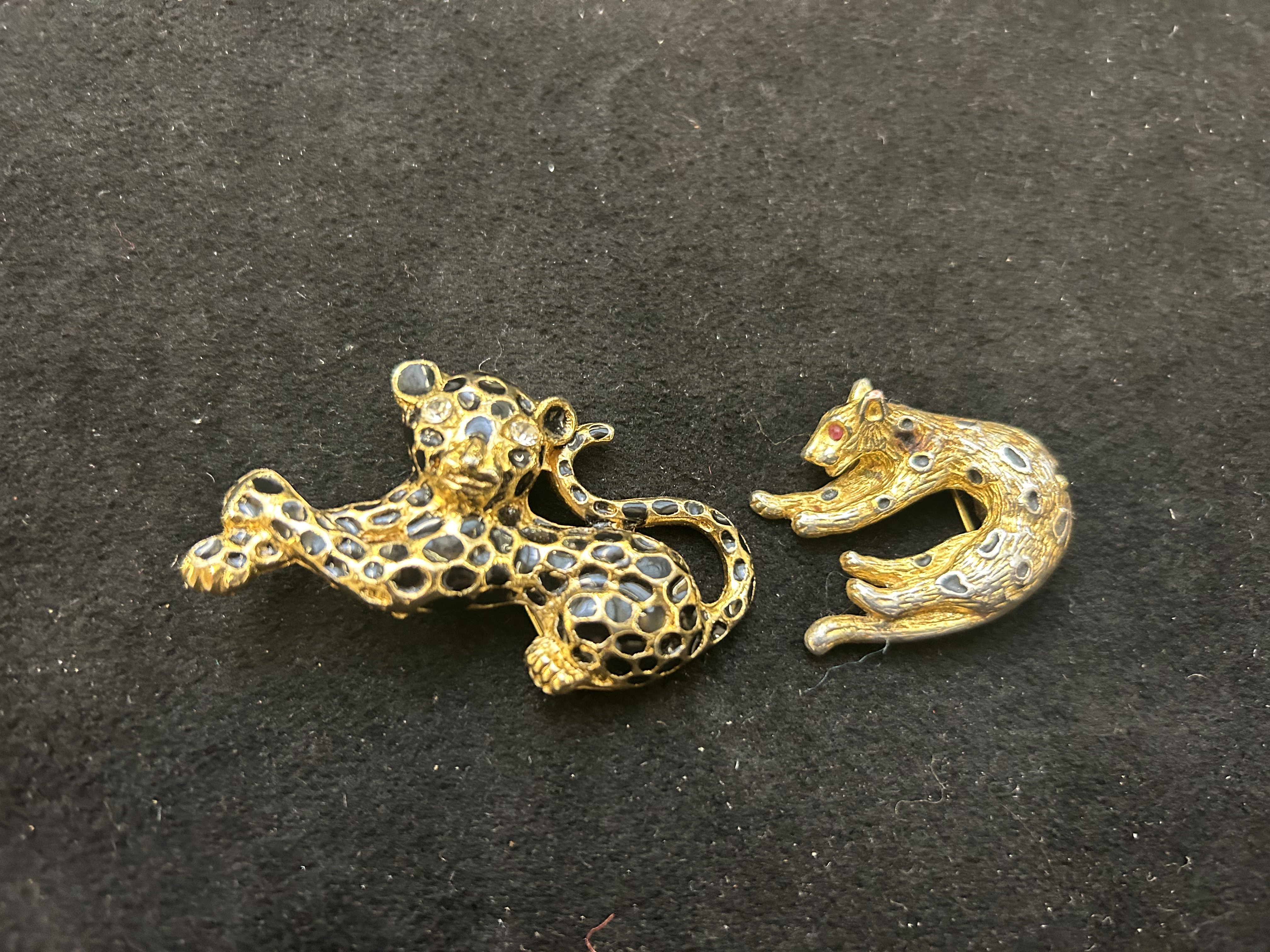 2 Art deco leopard brooches