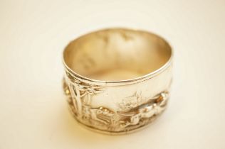 Silver fox & hound napkin ring