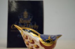 Royal crown derby Garden nuthatch with gold stoppe