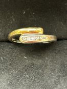 9ct Gold ring set with 5 diamonds Size M 2.6g