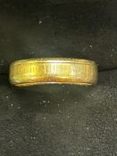 9ct Gold wedding band Weight 4.8g Size S