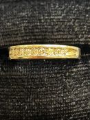 9ct Gold ring set with 0.25 diamonds Size M 2.5g