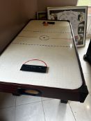 Jaques London - Air hockey table. Excellent qualit