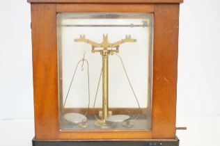 Cased set of precision scales