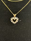 9ct Gold chain & heart pendant Weight 2.1g