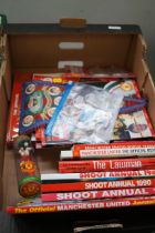 Box of Manchester united collectables