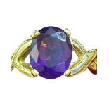 18ct gold ring set with large amethyst Weight 5.7g