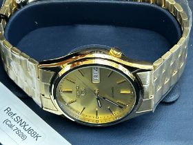 Seiko 5 day/date wristwatch with box & papers