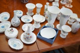 27 pieces of Wedgewood china