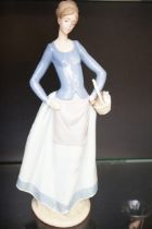 Large Nao figurine, height 33cm