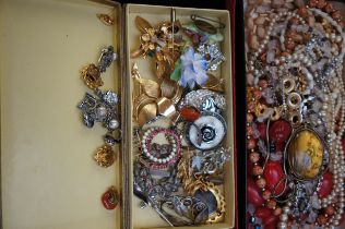 Collection of costume jewellery