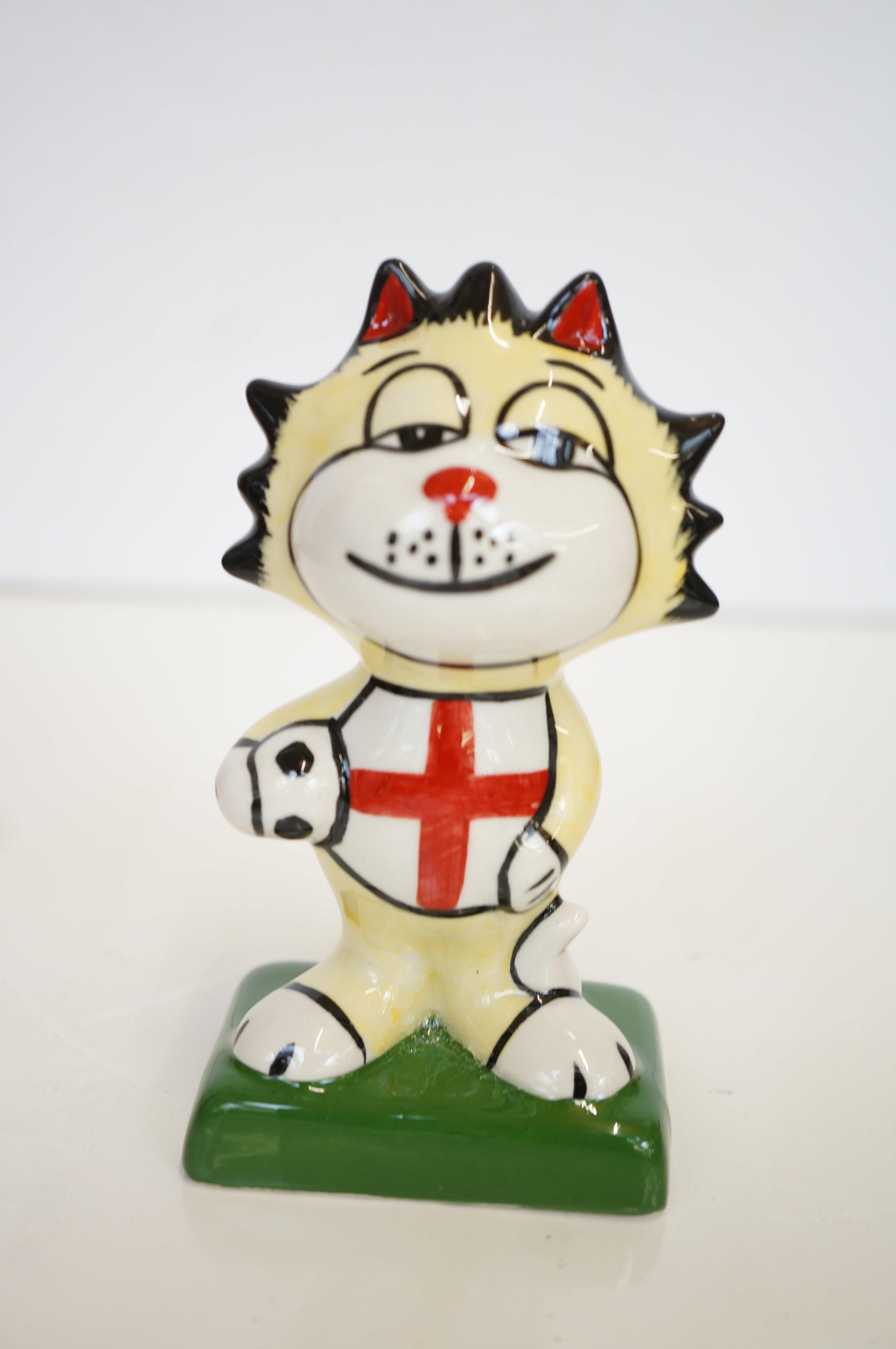 Lorna Bailey football cat