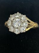 9ct Gold cluster ring set with cz stones Size M 2.