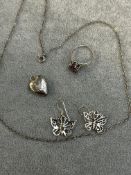 Small collection of silver jewellery