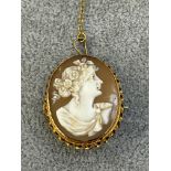 9ct Gold cameo brooch