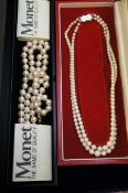 2 Cased pearl necklaces