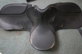 Leatherette winter saddle
