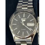 Seiko 5 day/date automatic wristwatch with box & p