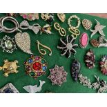 Collection of costume jewellery brooches