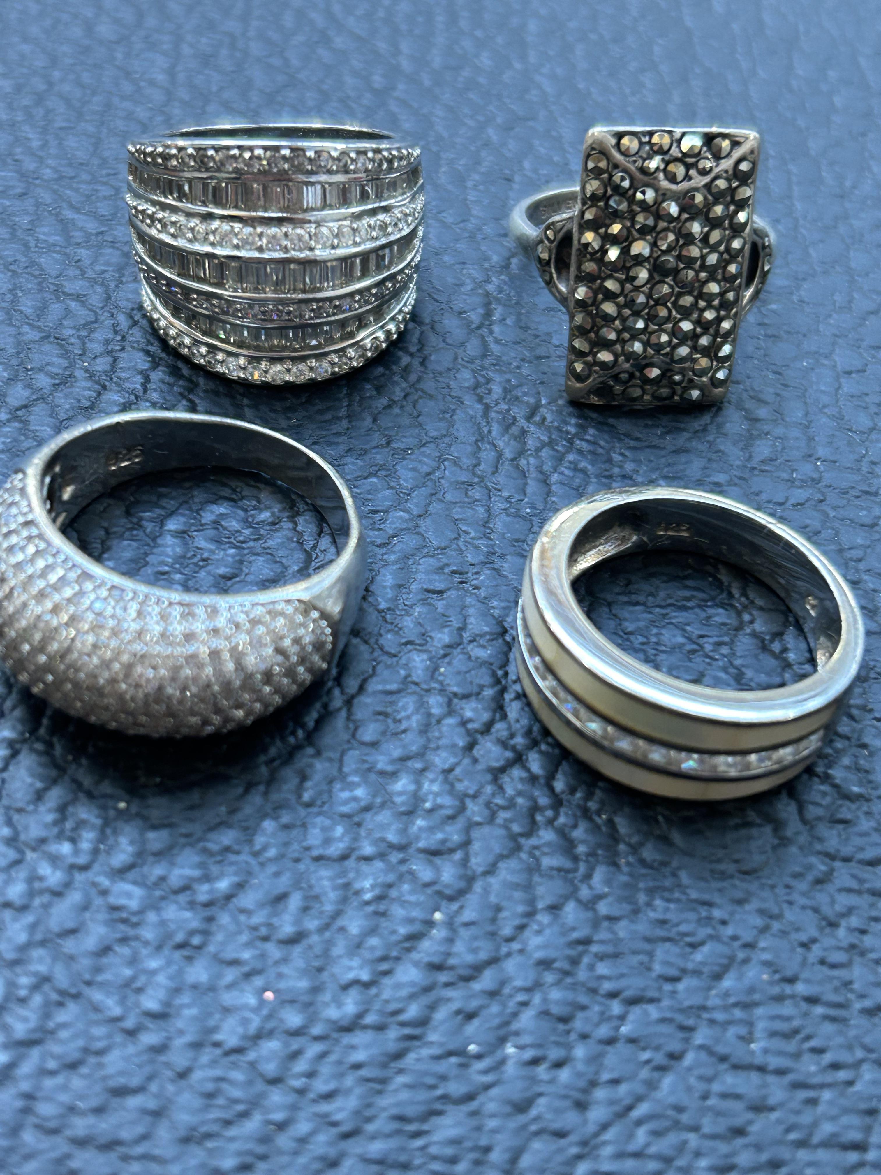 4 Silver rings