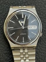 Seiko 5 automatic wristwatch with tag