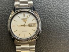Seiko 5 automatic wristwatch with box & papers