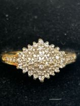 9ct Gold diamond cluster rIng Size M 3.3g