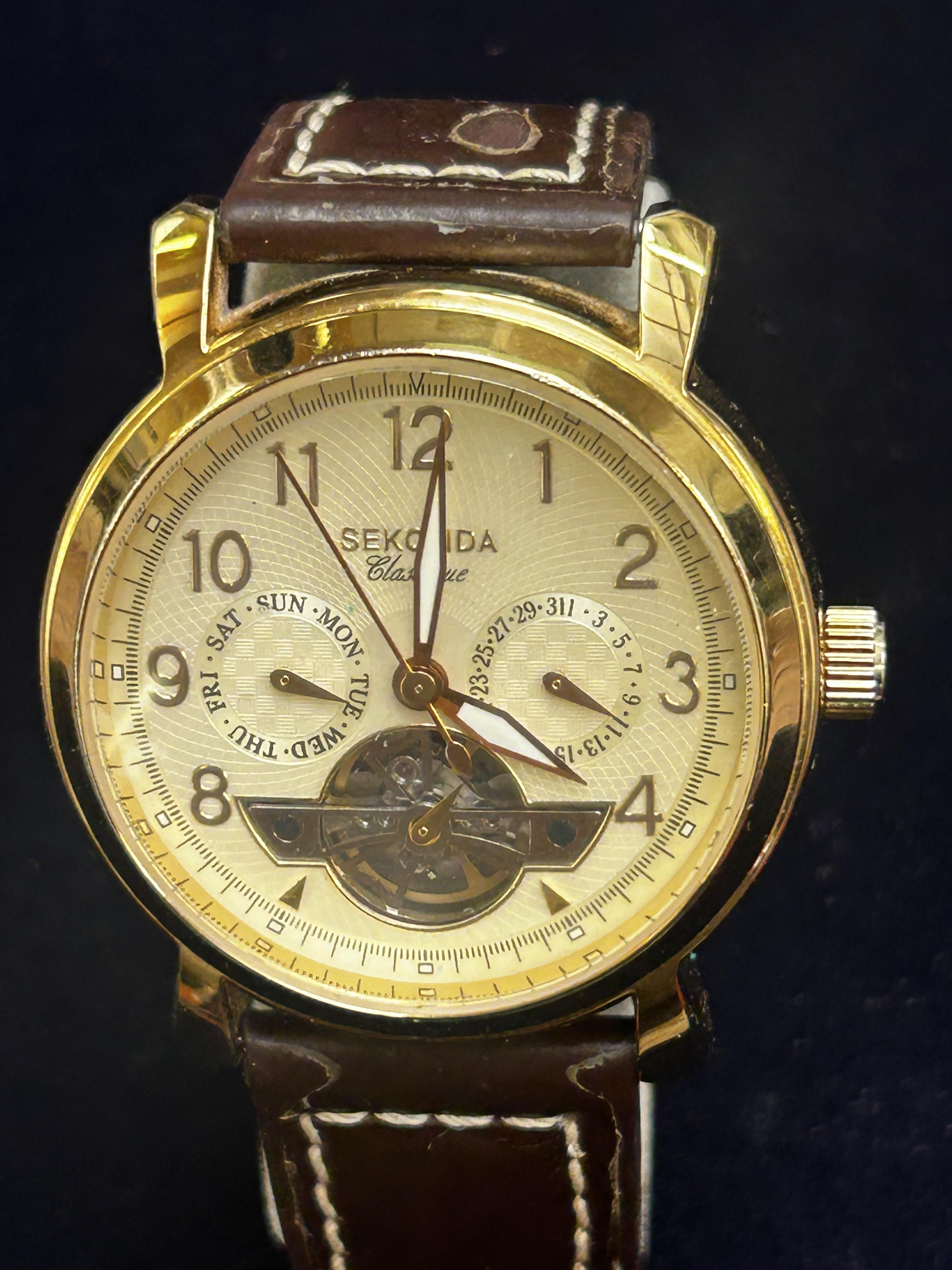 Sekonda classique day/date wristwatch