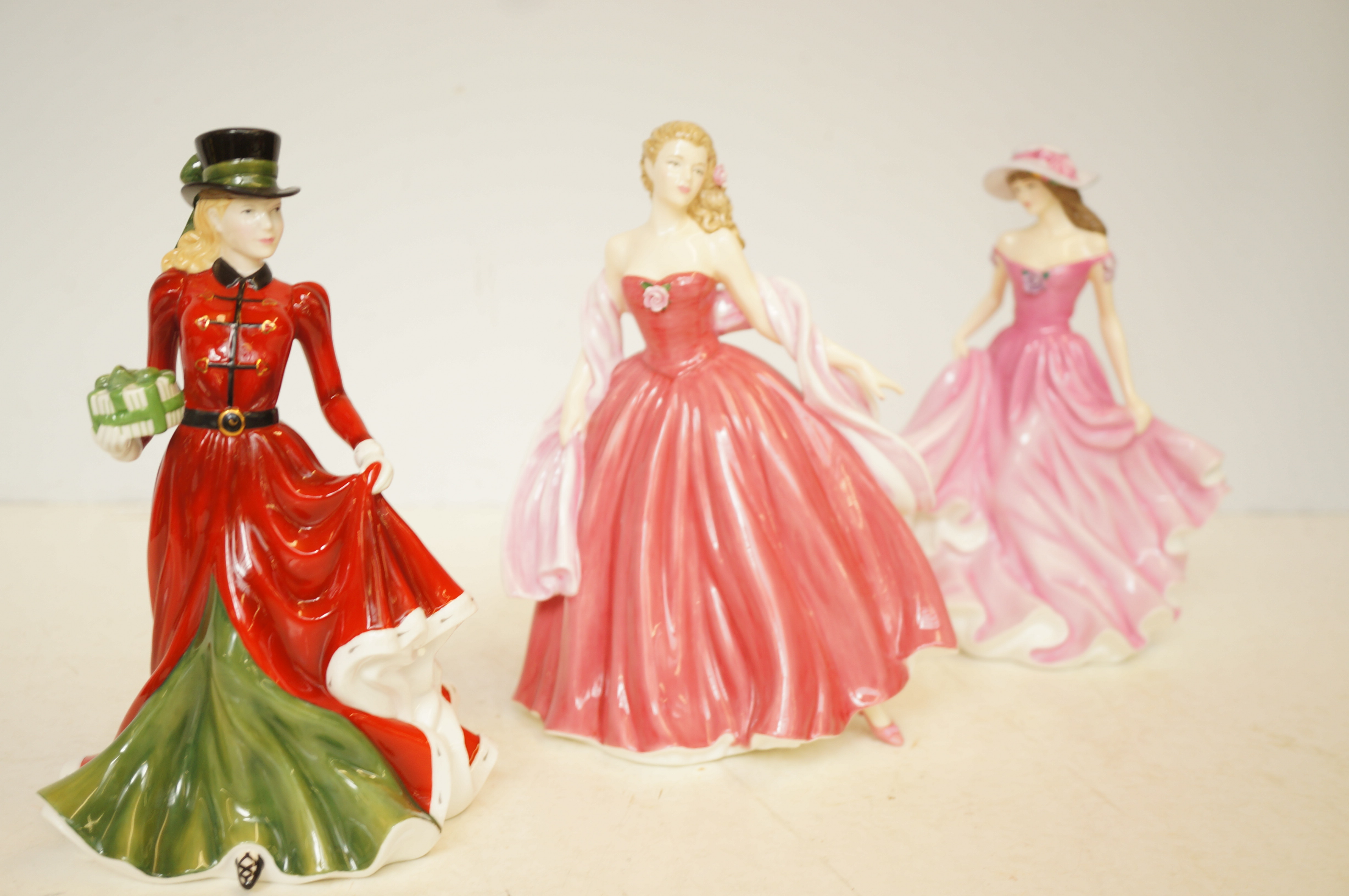 Royal Doulton pretty ladies 3x figures