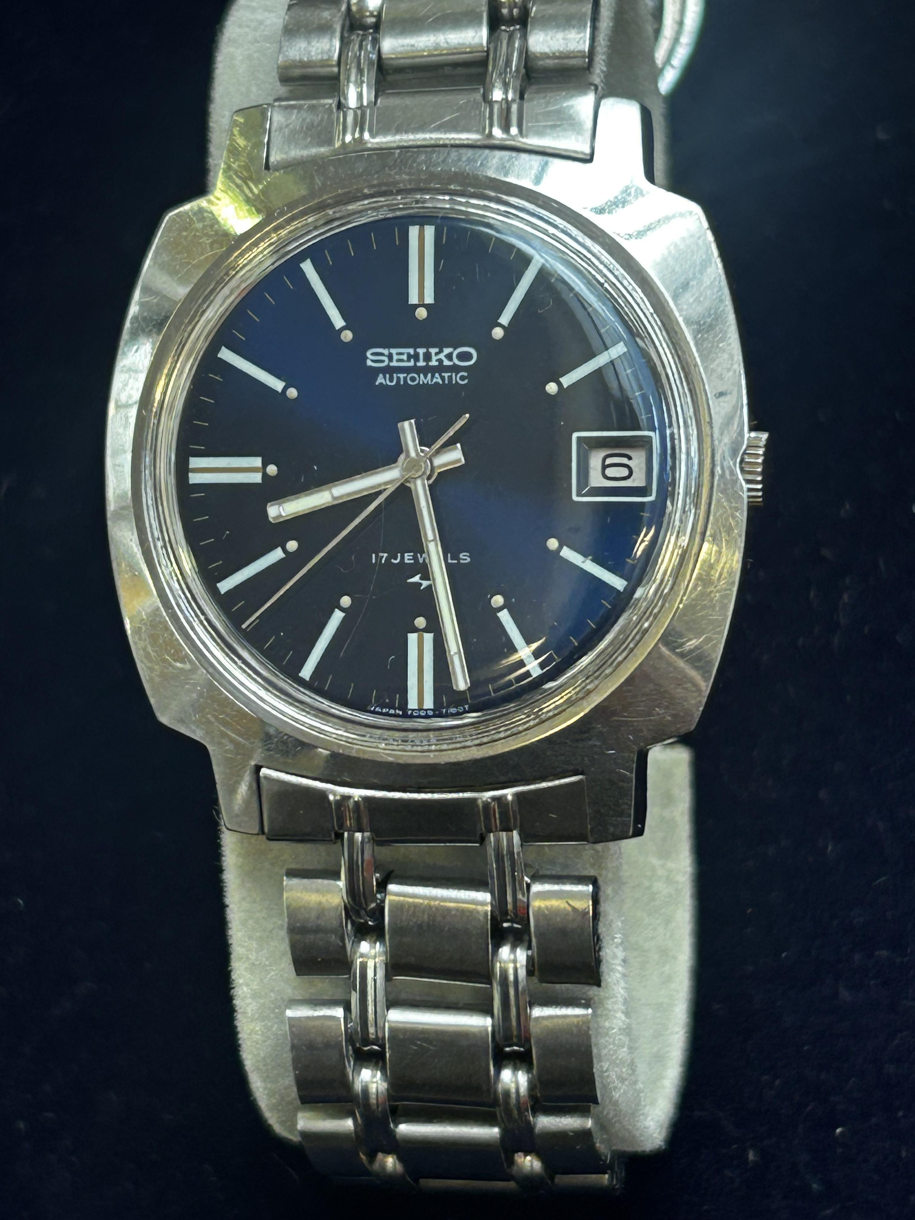 Seiko automatic blue dial wristwatch, date app at