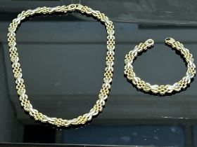 9ct Gold matching necklace & bracelet in original