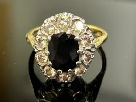 18ct Gold ring set with sapphire & 10 diamonds Siz