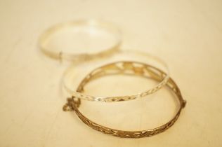 3 Silver bangle