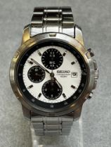 Gents Seiko chronograph 7T92-08FO with panda dial