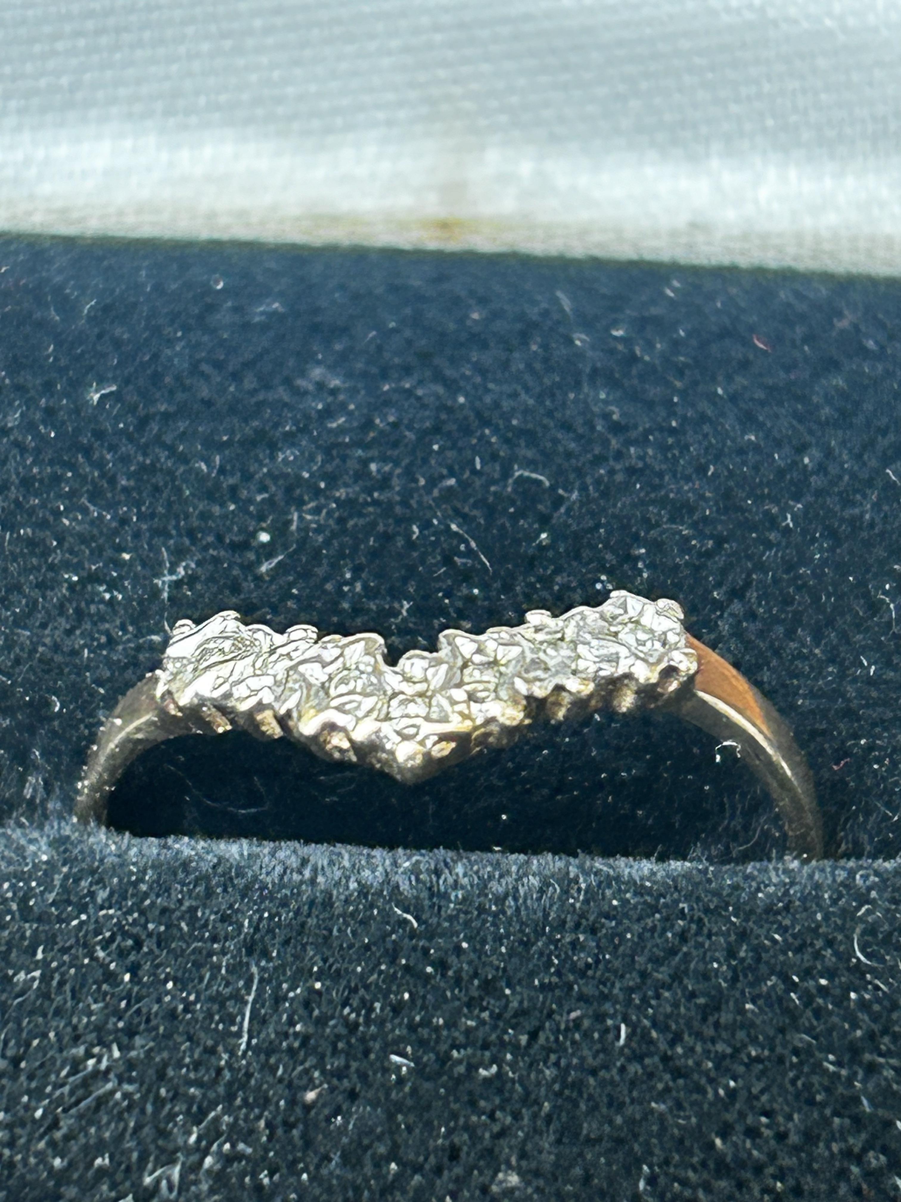 9ct Gold wish bone ring set with diamonds Size O 1