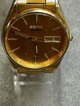 Gents Seiko 7N43-7A50 quartz watch with day/date