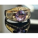 9ct Gold gents ring set with solitaire amethyst Si