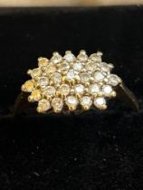 9ct Gold cluster ring set with diamonds Size M 2.9