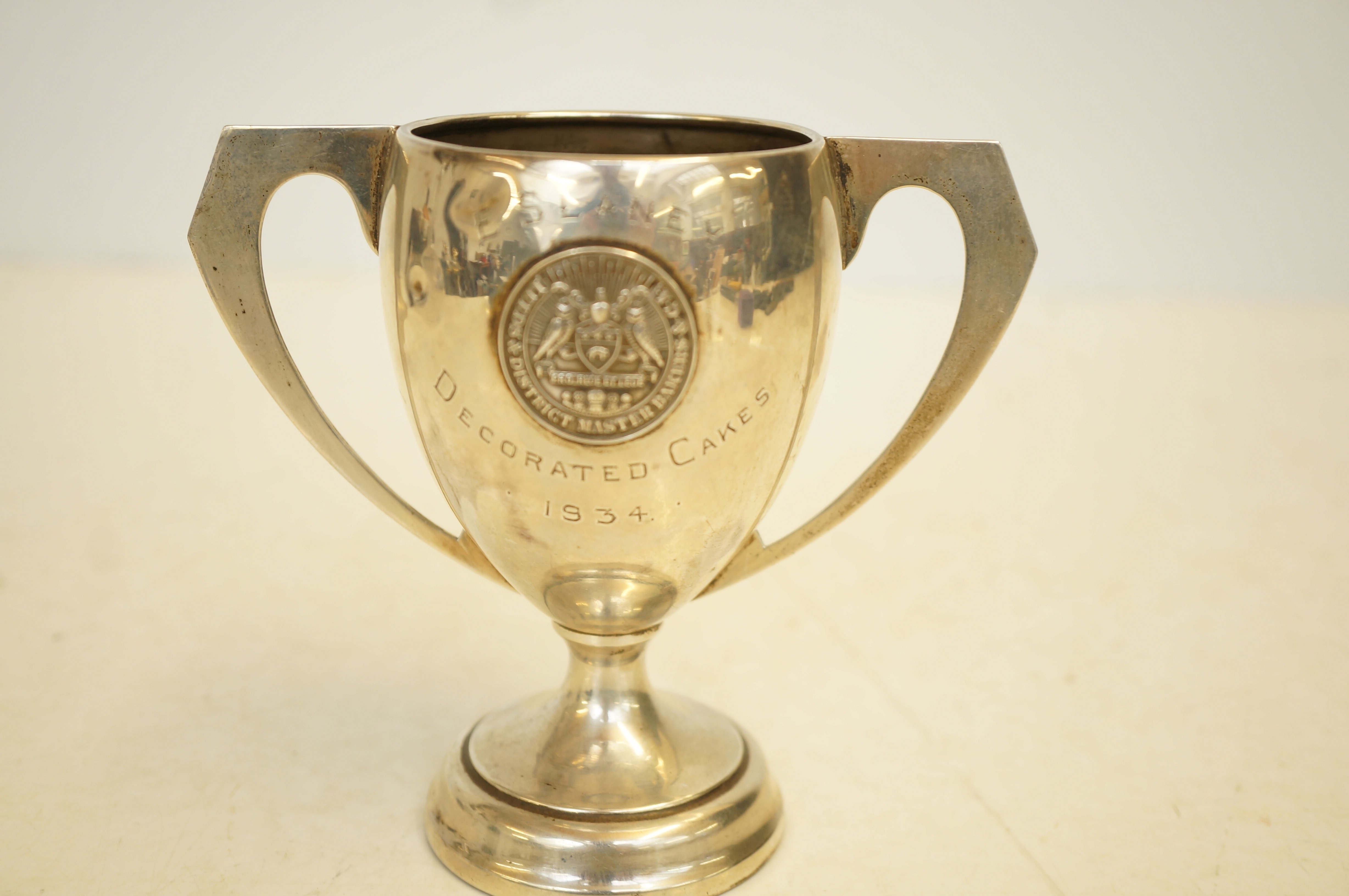 Silver trophy Birmingham 140g 5''tall