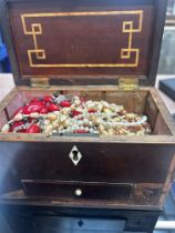 Victorian jewellery box & contents