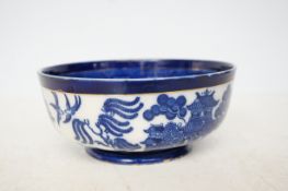 Late 20th century Doulton willow pattern fruit bow