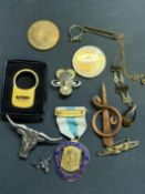 Costume jewellery & collectables