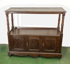 A Victorian oak serving buffet 134cm wide x 120cm tall x 50cm deep