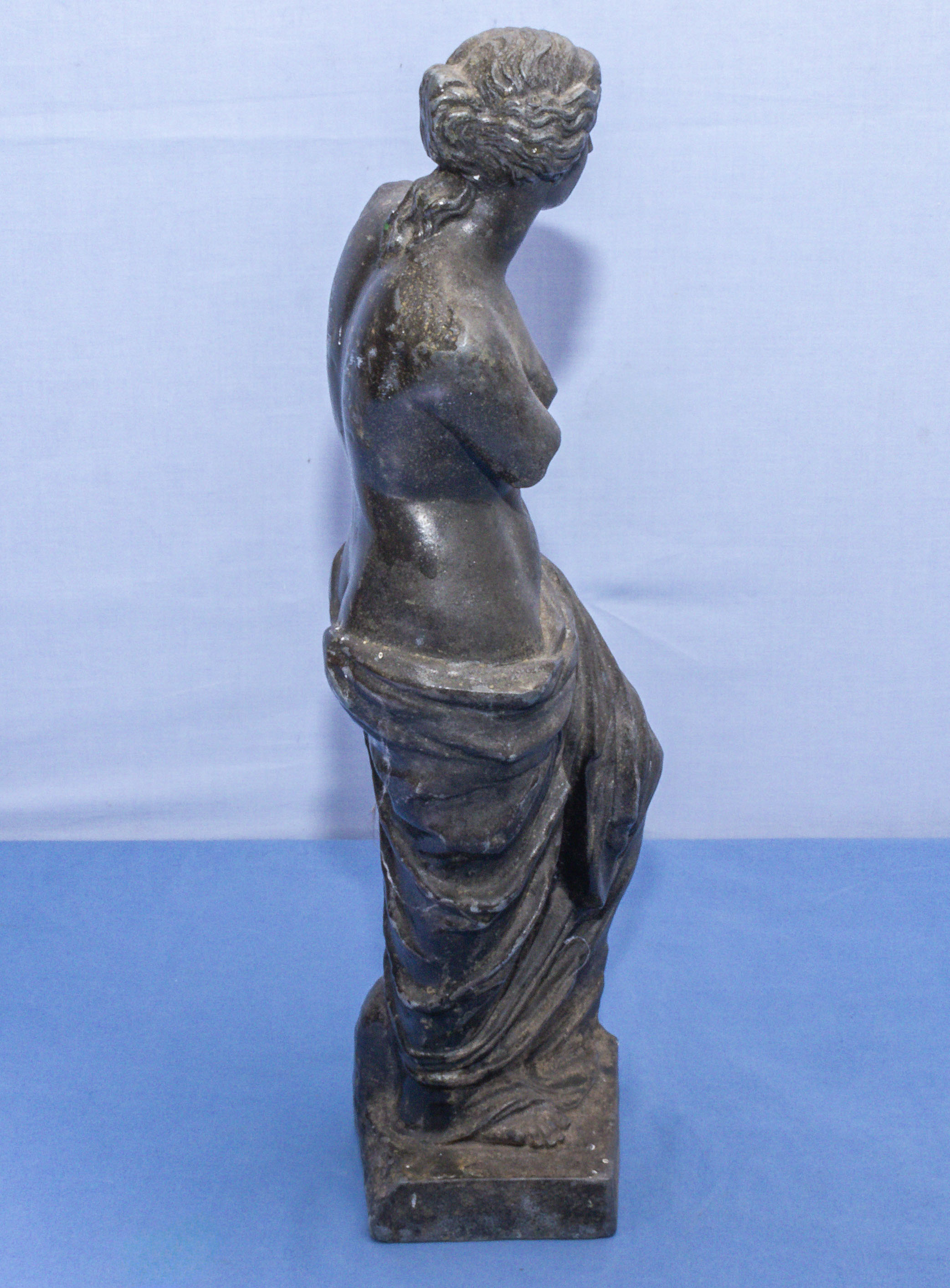 Spelter figure of Venus de Milo 42cm tall - Image 4 of 4